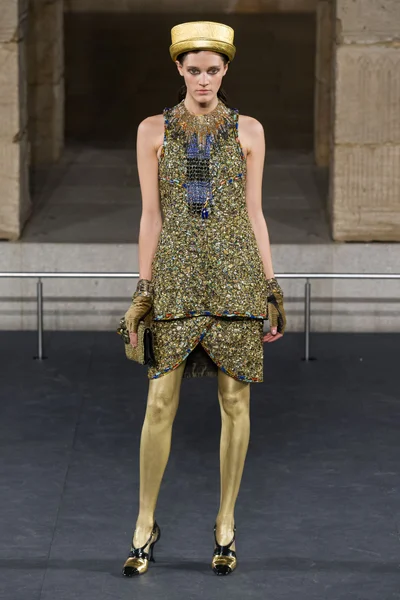 Look 55